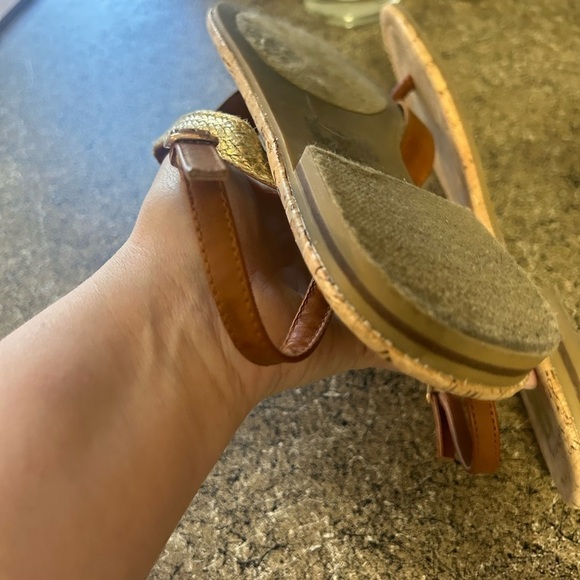 DB Sandals size 9 - Picture 4 of 5